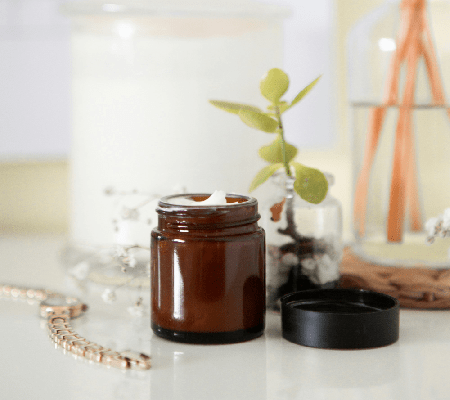 Skin Minimalizm - na czym polega nowy, kosmetyczny trend 2024 r?