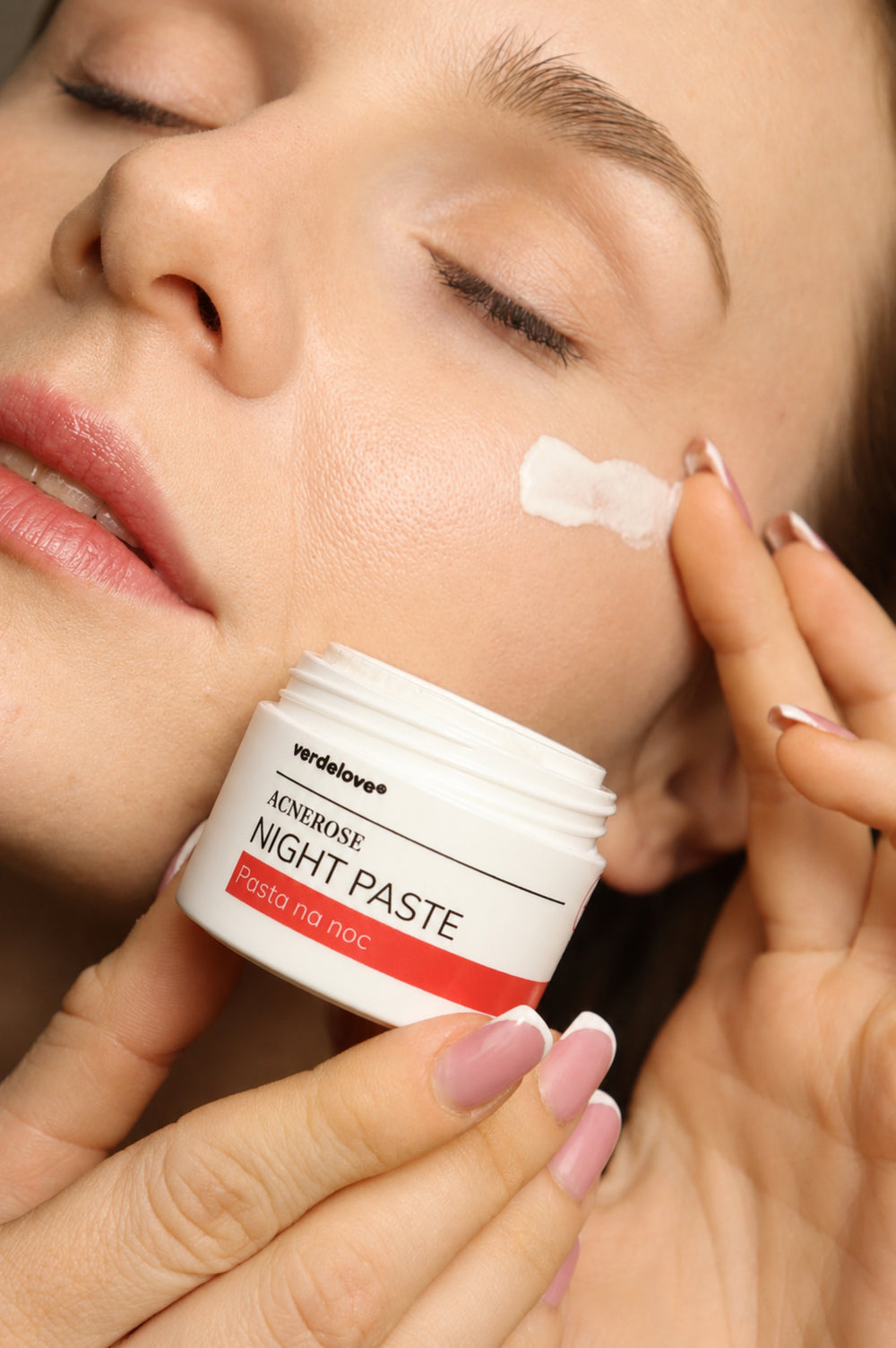 Acnerose Night Paste w opakowaniu 30 ml